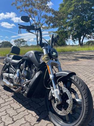 HARLEY-DAVIDSON V-ROD MUSCLE 